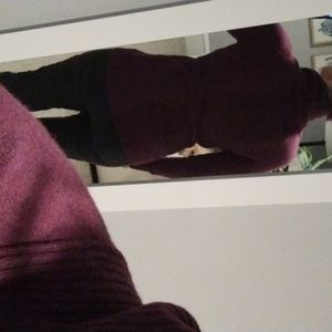 Muted purple Vneck sweater Eddie Bauer